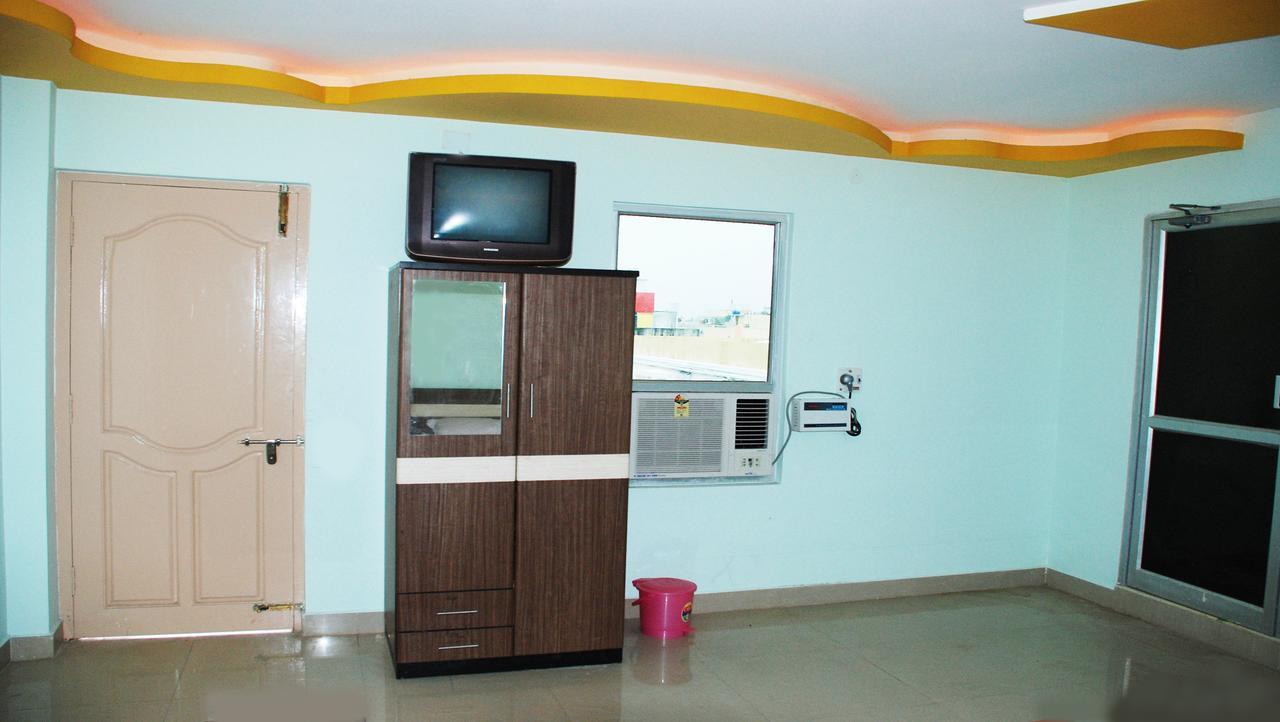 Ramas Residency Villa Srikalahasti Buitenkant foto